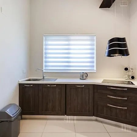 Apartament Designer With Comfy Sofa, Large Tv, Wifi & 2 King Sized Beds By 360 Estates St. Julian's