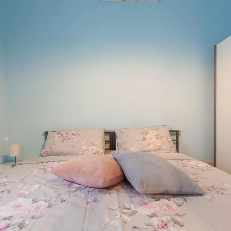 Apartament Designer With Comfy Sofa, Large Tv, Wifi & 2 King Sized Beds By 360 Estates St. Julian's